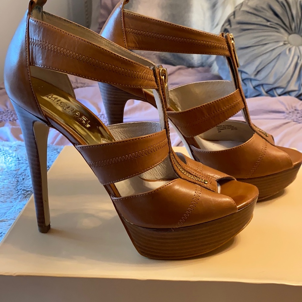 MICHAEL Michael Kors platform heels